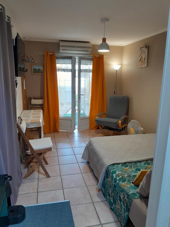 Aigues Mortes Studio De Vacances En Camargue Exteriér fotografie